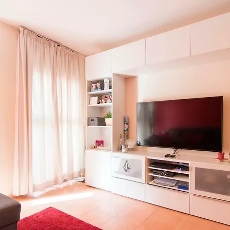 Apartment Red Surf